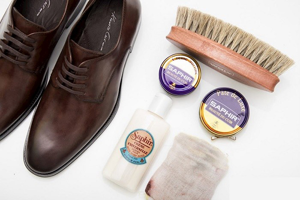 Một số cách bảo quản giày nam da bóng